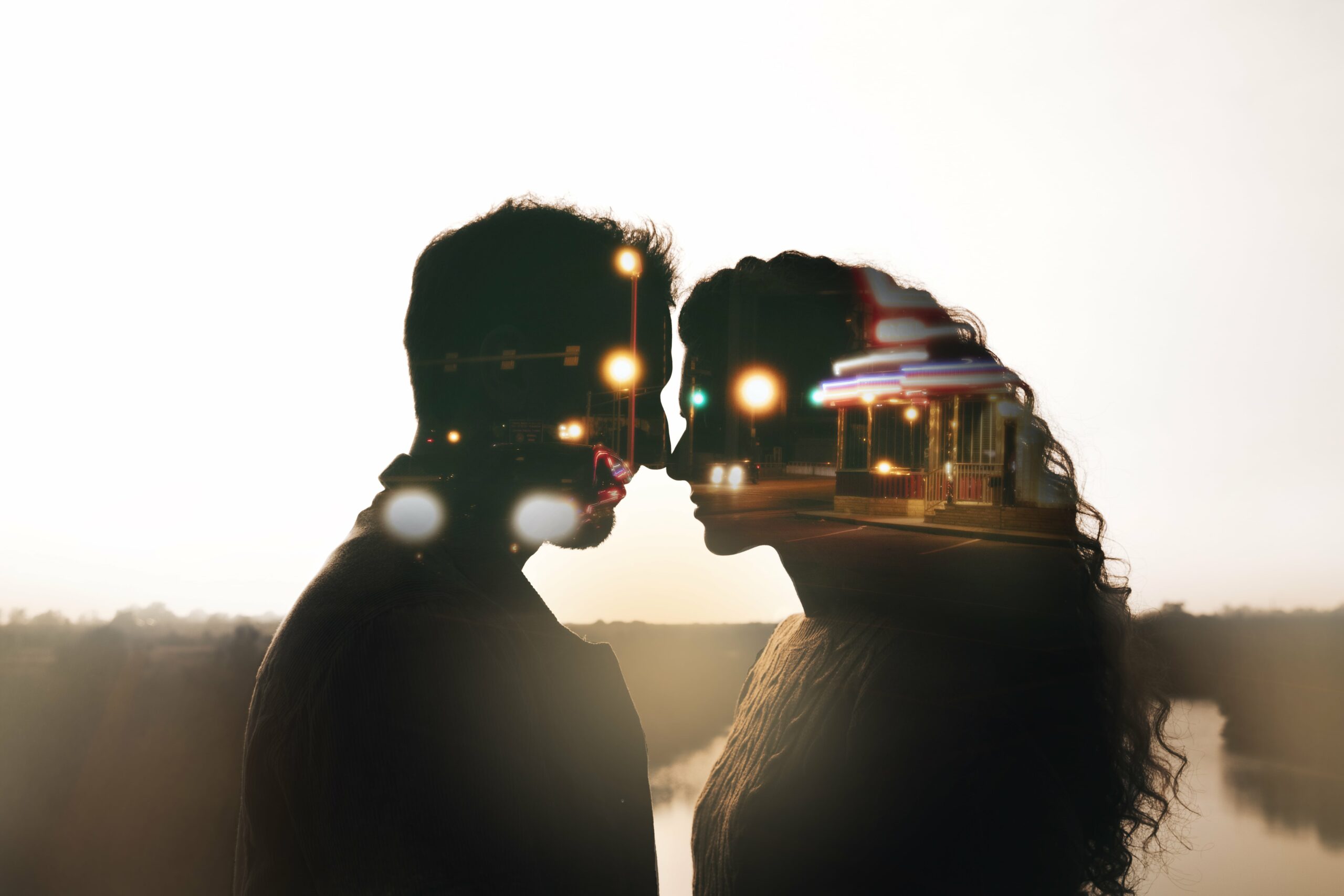 L'envoûtement d'amour puissant une attraction amoureuse