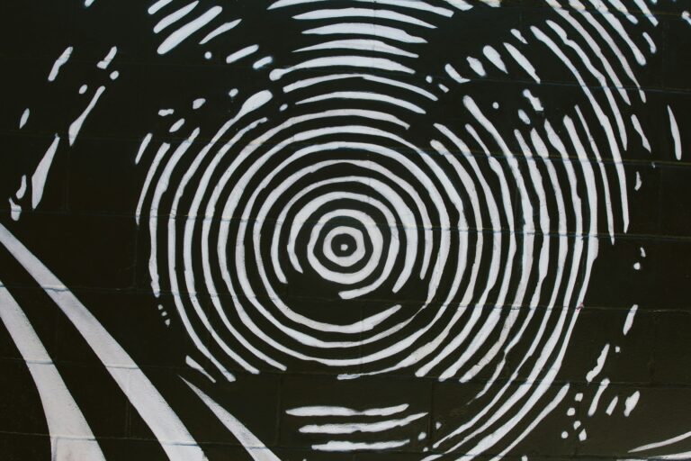 Un labyrinthe représentant une personne enfermée et bloquée